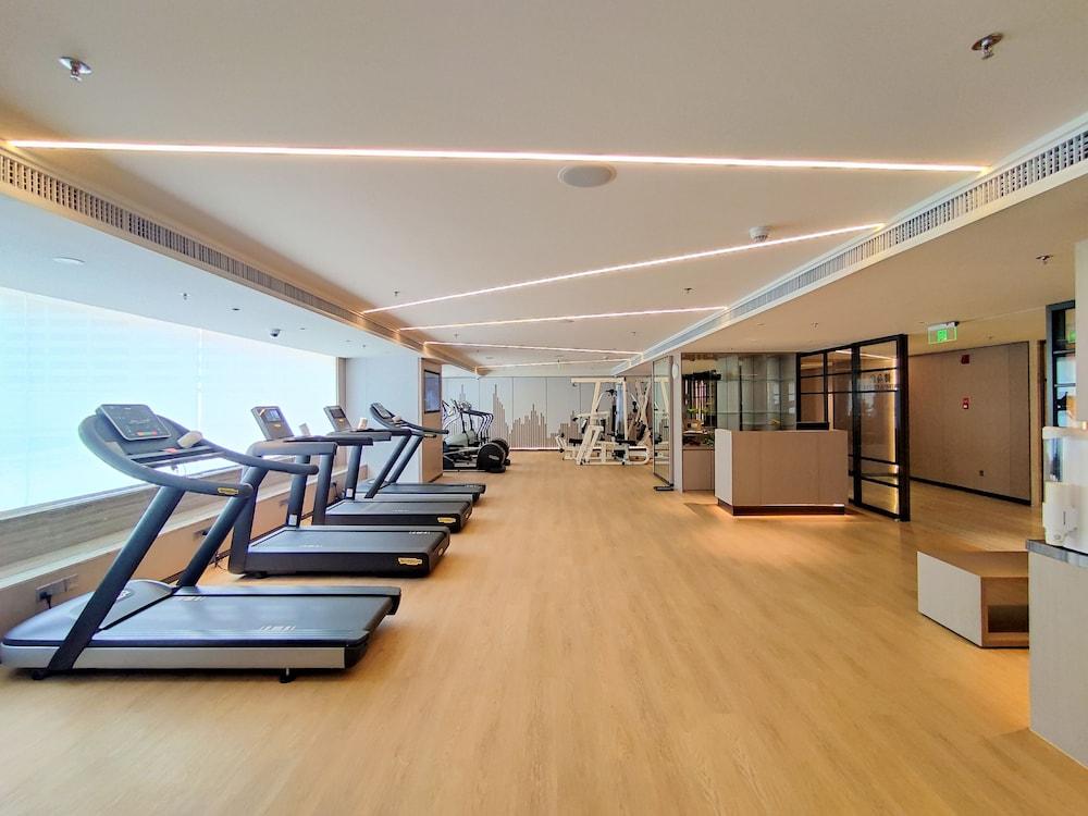 Renaissance Shenzhen Luohu Hotel Экстерьер фото
