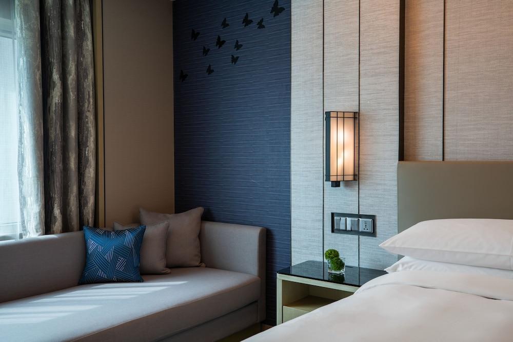 Renaissance Shenzhen Luohu Hotel Экстерьер фото