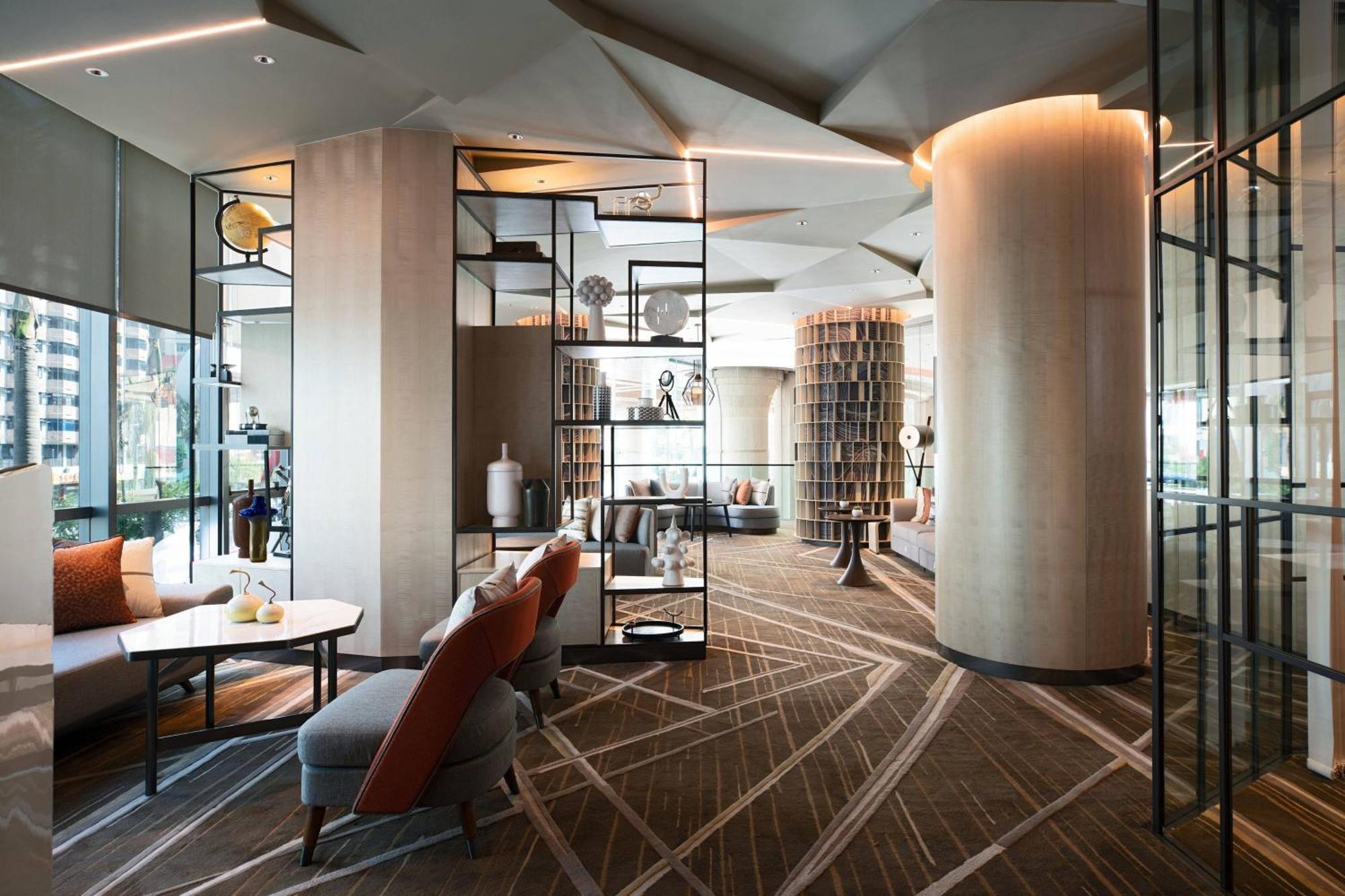 Renaissance Shenzhen Luohu Hotel Экстерьер фото