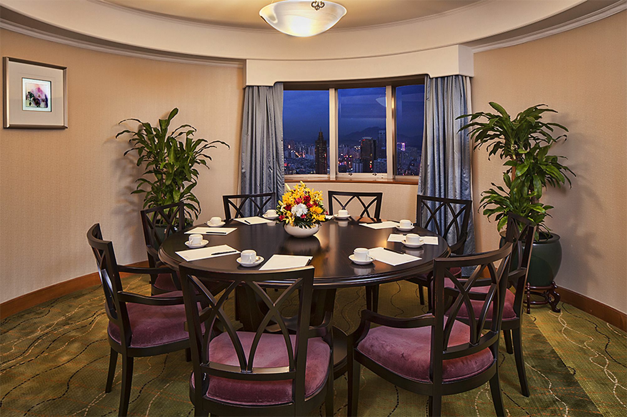 Renaissance Shenzhen Luohu Hotel Экстерьер фото